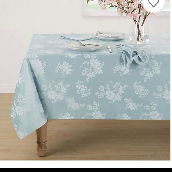 Spring Jubilee Damask tablecloth - Picture 1 of 4